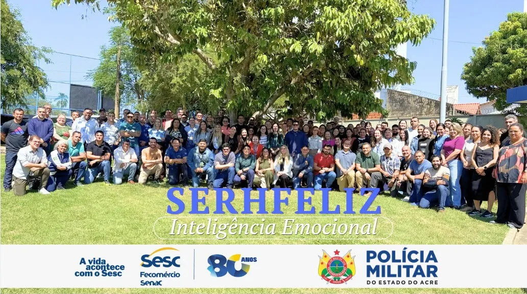 Formação com policiais militares em linguagem